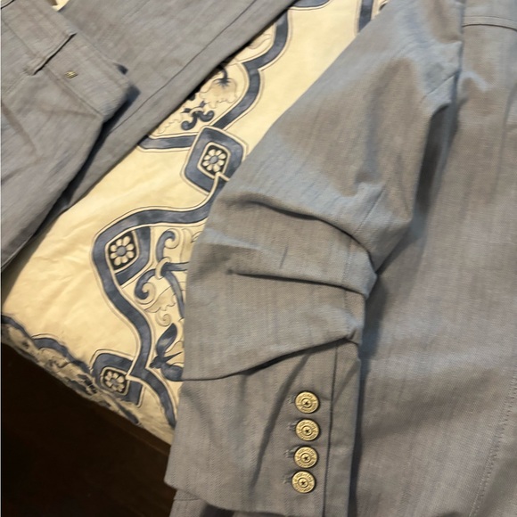 Cinq à Sept Light Blue Blazer - Picture 5 of 5